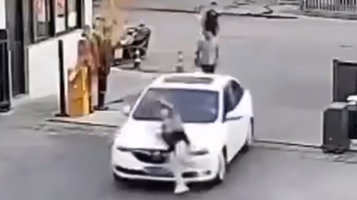 นี่มันอาจจะ…หน่อยไหม