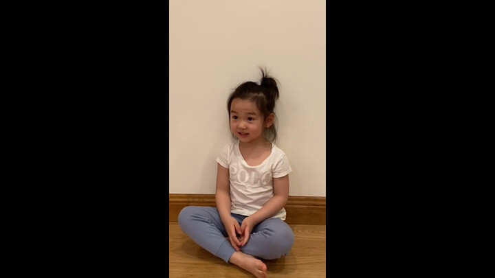 كانت غمازاتهم جميلة جدًا في صغرهم! اخترتُ أجمل ملامح دونغ شوان وغاو يون شيانغ👧