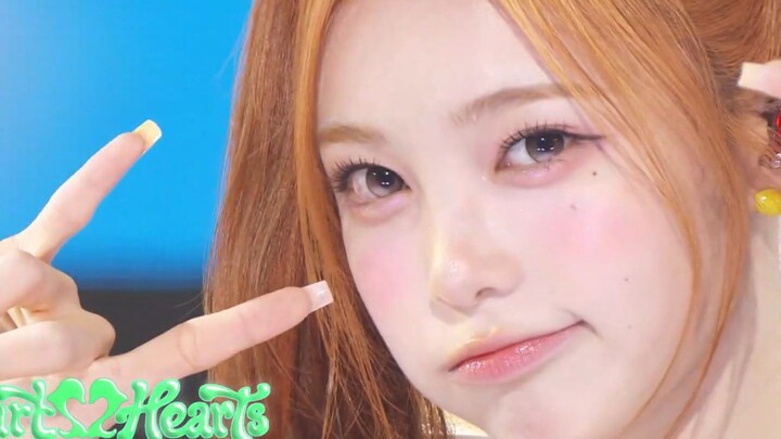 Tang Lemon, lagu comeback terbaru Hearts2Hearts, panggung promosi pada 26 Juli 2012