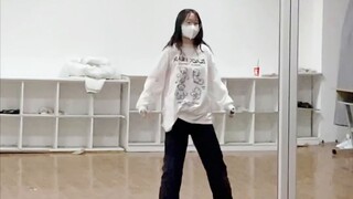 [Qiqi] (Together Towards the Future Practice Room) We all need love, so let’s hold hands!