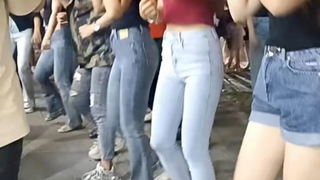 Mỹ nữ Lâm Thương tiếp tục ra mắt vũ điệu "đánh múa" mới