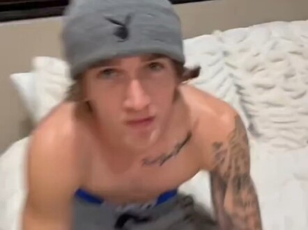 Prank on Boyfriend with Lipstick Marks