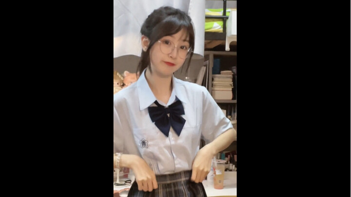 A Day at Girls' High School