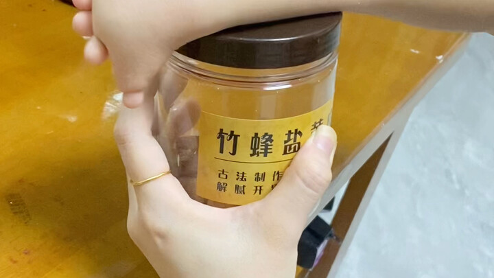 ดูให้ดีอย่ากระพริบตา นี่แหละคู่แท้ของฉัน หมูน้อยป๊อปปี้