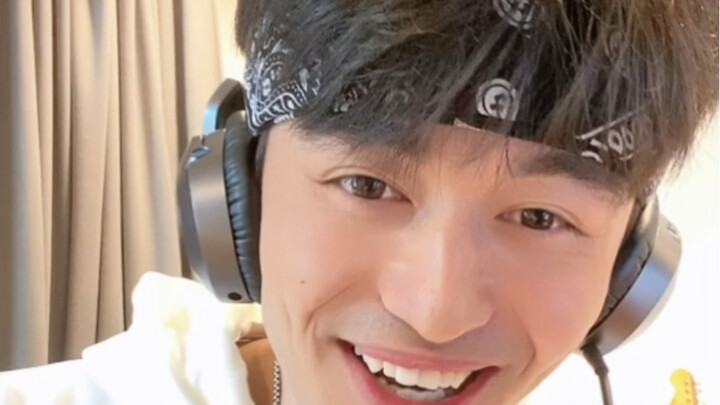 Tôi dùng AI để khiến JuiceWrld hát bài Stay của Bieber!