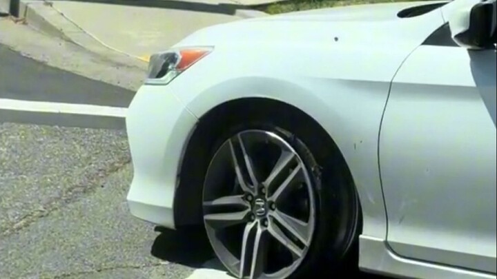 The tires are all gone, yet they’re still driving? What nerve!