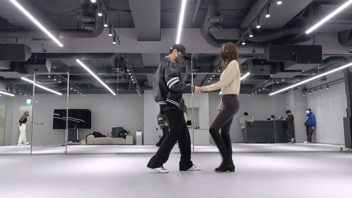 【Lin Yuna】220113 Studio ra mắt sân khấu MBC "Señorita" Lin Yuna x Lee Junho phiên bản phòng tập