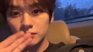 【李旻浩】Chu～太可爱了怎么办！｜单手版手势舞挑战～ |