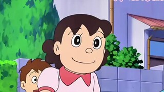 Nobita chợt nảy ra ý tưởng và dẫn mọi người đi xem game khi đang ngồi ở Bạch Vân ~