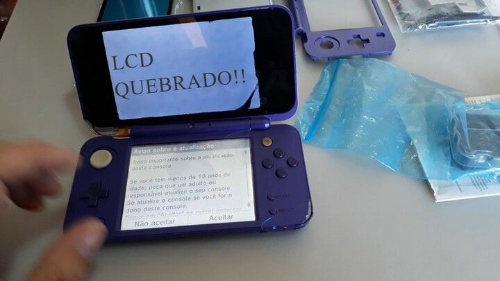 Consertando NEW 2DS - Troca de LCD e Peças Plásticas