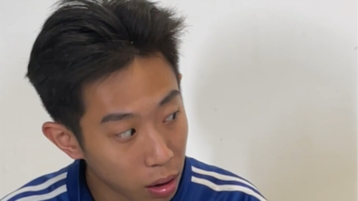 Có một người bạn học giỏi trong bàn ăn nhỏ thì sướng quá!