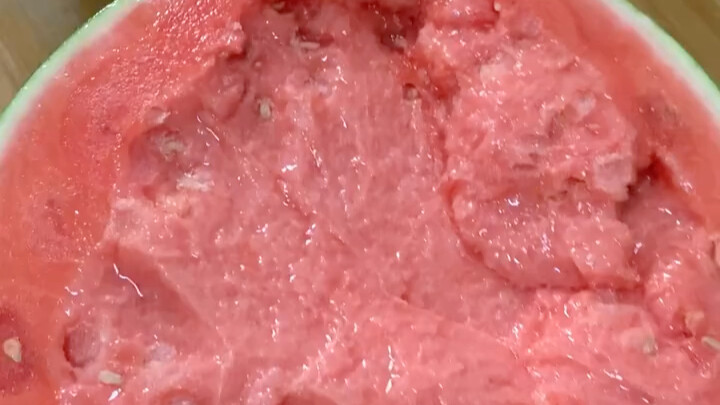 今年开的最薄皮麒麟瓜，快张嘴 全给你炫了