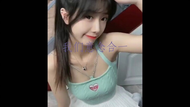 “就离谱，袜子破了😓”