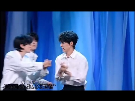 Hello Saturday | TOP’s teenage jump-and-sing performance of “Waiting for Your Answer” — the watermar