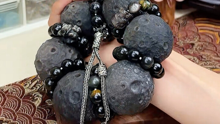 Immersive DIY Video: 600 Handmade Items - #539 Giant Moon (Main Components: Silver Moonstone & Black