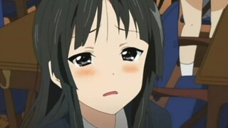 【轻音】mio：我当时慌的一批，还好和和及时出现了