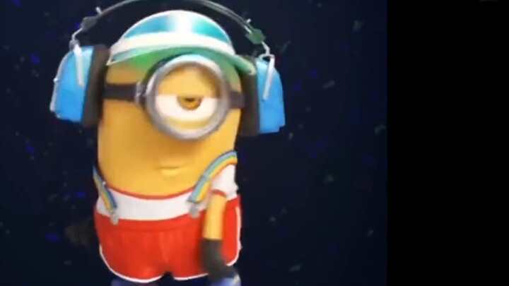 Minions dance to Lady Gaga's "Bad Romance"