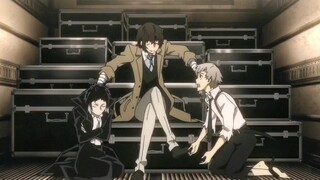 [ Bungo Stray Dog ] Dazai sepertinya membawa kucing putih dan kucing hitam