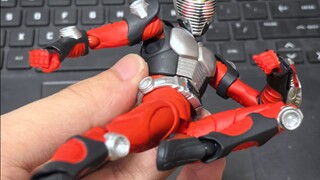 figma龙骑胯部可动很差？并非如此！ 二百五十元的龙骑还是很棒的～