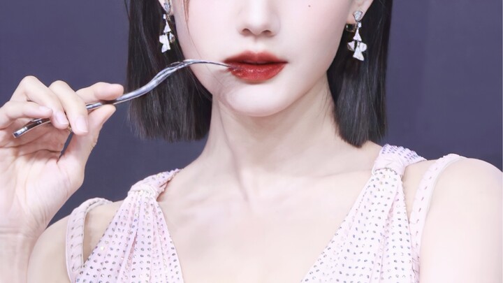 Karpet merah GQ, para bintang wanita dalam negeri benar-benar tidak memberi ruang bagi satu sama lai