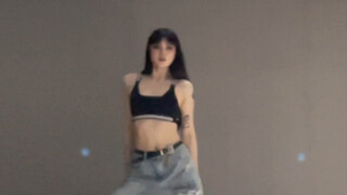 我的难产自编舞《Layin' Low》-孝琳本周六的online calss教[大哭]我真的很喜欢这首歌必须编[大哭]