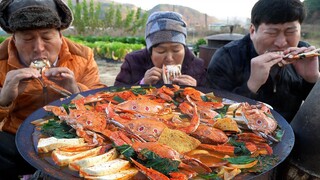 싱싱한 꽃게와 새우 가득 넣고 어묵에 두부까지!! 꽃게탕! (Spicy seafood soup with blue crab) 요리&먹방!! - Mukbang eating show