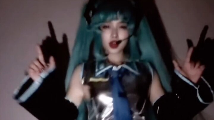 Miku dance mas amba🤫