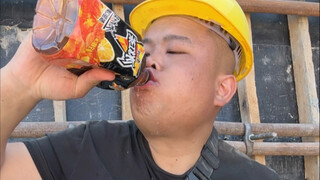 这边羊肉卖的挺贵！