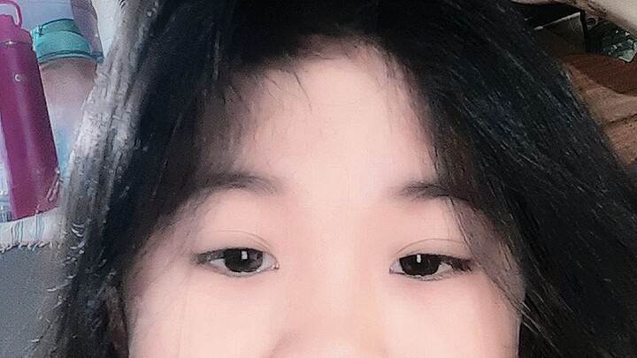 Huy ang ganda ko eh