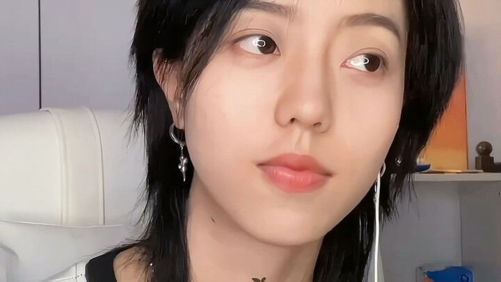 (*A concept that’s been stuck in my head lately) I’m the shakiest rapper in the drinking world—don’t