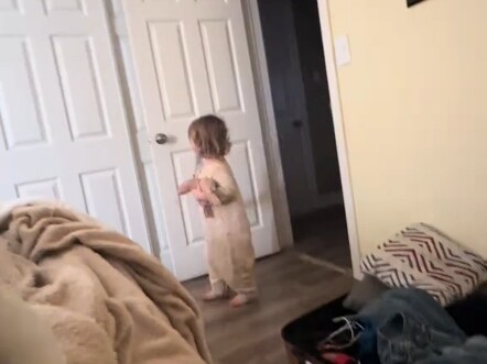 เมื่อคุณมีน้องชายที่อายุห่างจากคุณมาก