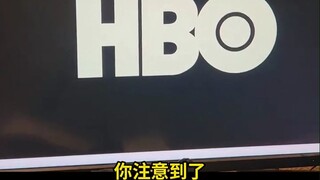 网友追剧时强迫症犯了，这几个字母怎么看怎么不顺眼，放大了仔细瞅瞅...果然有问题！