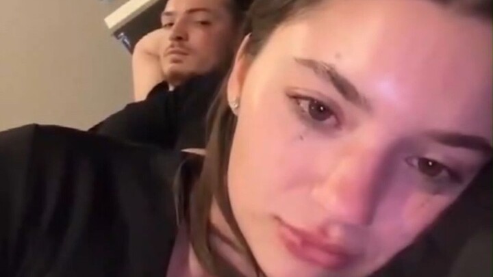 Saat kamu menggunakan filter menangis di depan pasanganmu, lihat reaksinya...