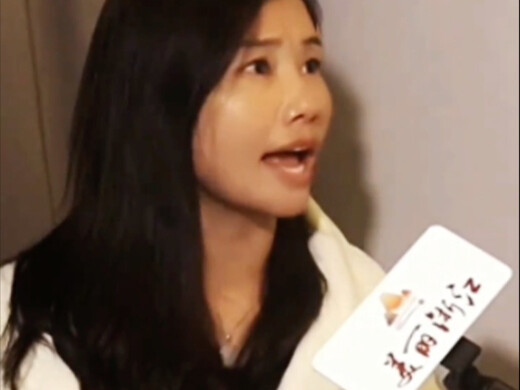 Dương Niểu Hoa hùng hồn đáp trả phóng viên: Tôi chưa bao giờ cảm ơn khổ nạn!