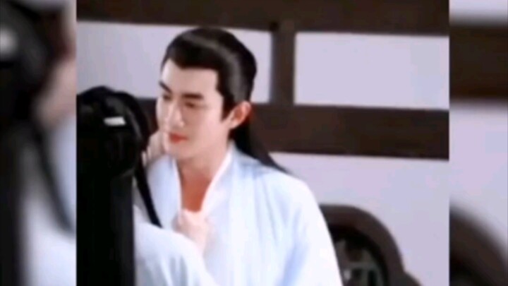 】Triệu Lệ Dĩnh dù phải chấp nhận nguy cơ “chuyển mình thất bại” vẫn quyết nhận vai trong “Dữ Phượng 