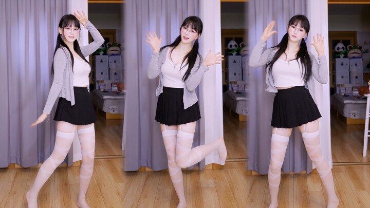 Auntie is 40, but still loves dancing~