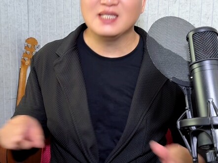 Netizens left a message in the comment area: "Teacher, can you sing a song for Jujutsu Kaisen? Arran