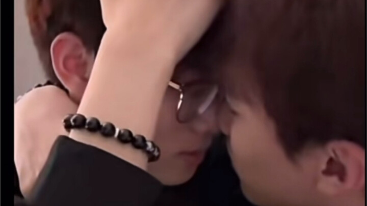 คอลเลคชั่นจูบของเจียงหู