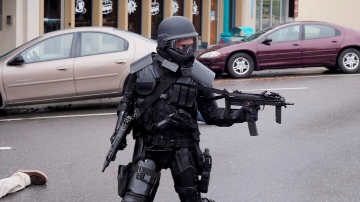 Chàng trai bất tài tự chế áo giáp chống đạn, cướp 5 triệu tệ từ ngân hàng – ngay cả cảnh sát đặc nhi