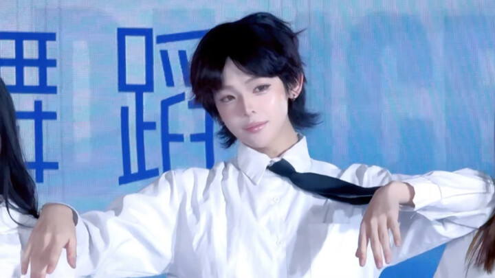 有没有觉得这套很熟悉～04男大路演rescene《deja vu》zena位