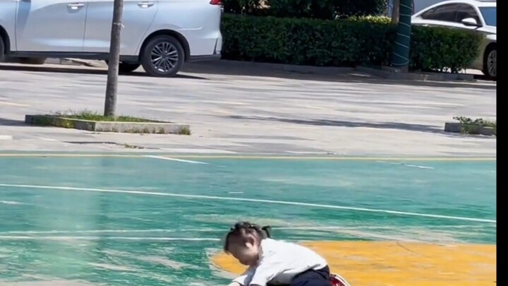 เมื่อไม่มีอันตราย พ่อคืออันตรายที่สุด แค่พ่อดูแลลูกได้ก็พอแล้ว #BaoDadTakingBaby #DadTakingBabyAlive