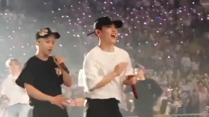 SEVENTEEN Choi Seungcheol S.COUPS: Thủ lĩnh dẫn đầu, lần lượt cả nhóm đều bắt chước theo thật đáng y