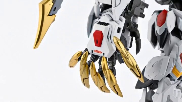 New product release - the Barbatos giant claw accessories made in mode are now on the shelves ~ Mayb