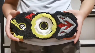 Memakai Perler Beads membuat mesin Zero-One dari Kamen Rider 01