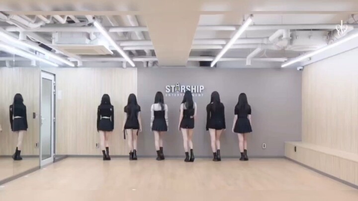 IVE เต้นกลุ่มด้วยดาบ!? คุณครู นี่ยังใช่กลุ่มเต้นท่ามือของบ้านเราอยู่ไหมเนี่ย!