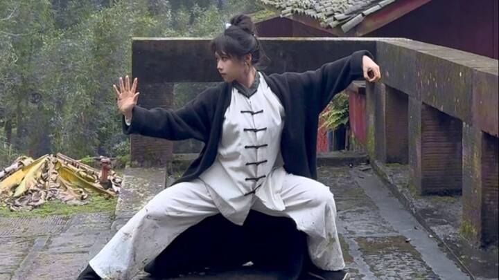 تعتقد أنك متغير، لكنك في الحقيقة واقع ضمن القدر الثابت. دعوة إلى الانسجام مع الطبيعة والقلب الأصلي.