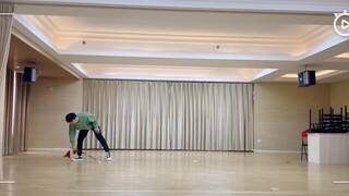 [Yu Chengen] Pedang dalam tarian pedang punya idenya sendiri. Jangan sampai kamu pingsan karena terl