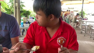 กองทัพเดินด้วยท้อง :  เด๋อชูอ๊อด