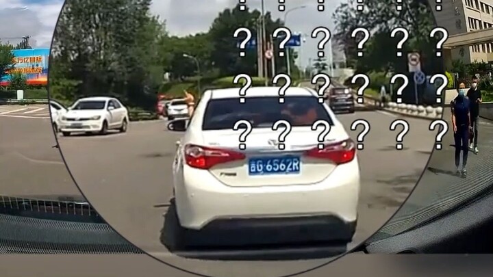 Killed me! A turtle‑slow Toyota, after being honked at, flipped the bird at the car behind—then its 
