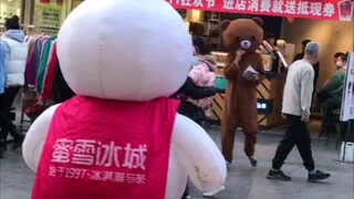 雪王斗舞